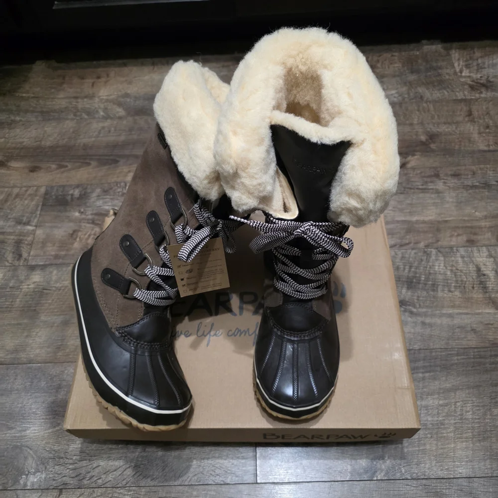 Bearpaw Women's Brown and Black Winter Boots Size 8